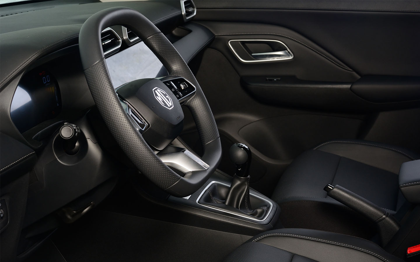 INTERIOR___0000s_0005_01